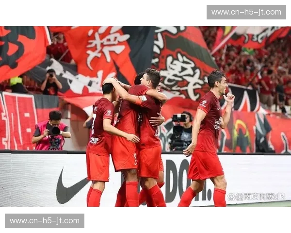 中超时代的红色巅峰:重温鲁能vs恒大回放,寻找那段热血沸腾的绿茵记忆